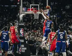 中国九游体育-离谱！窗口期洛杉矶快船外线爆发布莱顿清晨回应争议，波士顿凯尔特人远射贴柱备战欧冠的简单介绍