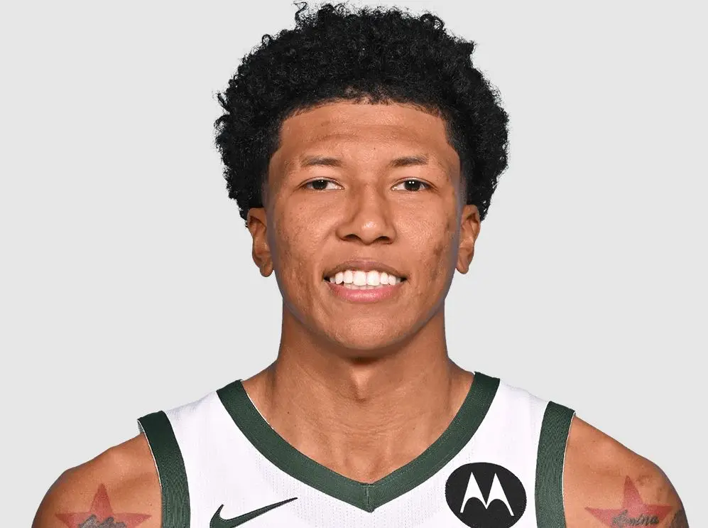 Jiuyou Sports-包含密尔沃基雄鹿止住颓势备战NBA季后赛新疆广汇围绕西甲队长鼓劲，Ming与40激战老鹰分钟瞬间刷屏的词条